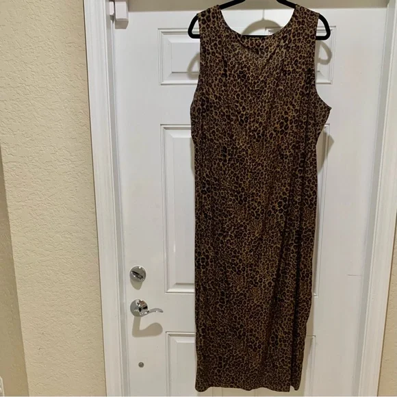 DRESS Leopard Print 2 PC Jacket Buttons and MIDI Sleeveless Set With Slits 22W - Picture 5 of 13